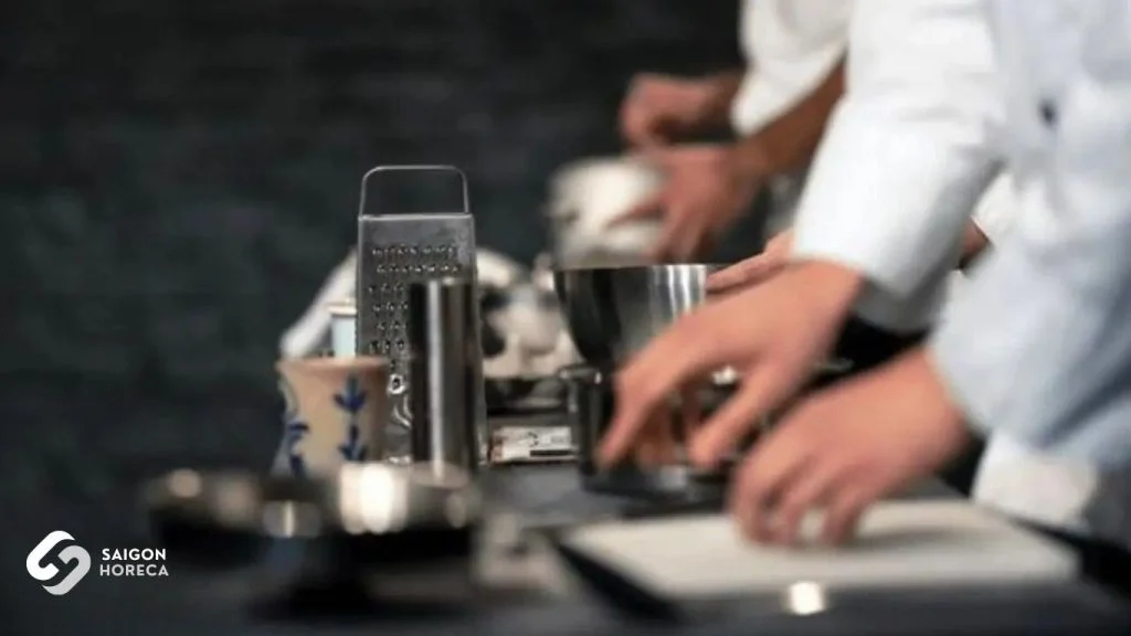 Top 5 kitchen equipment for wedding restaurants you need to have