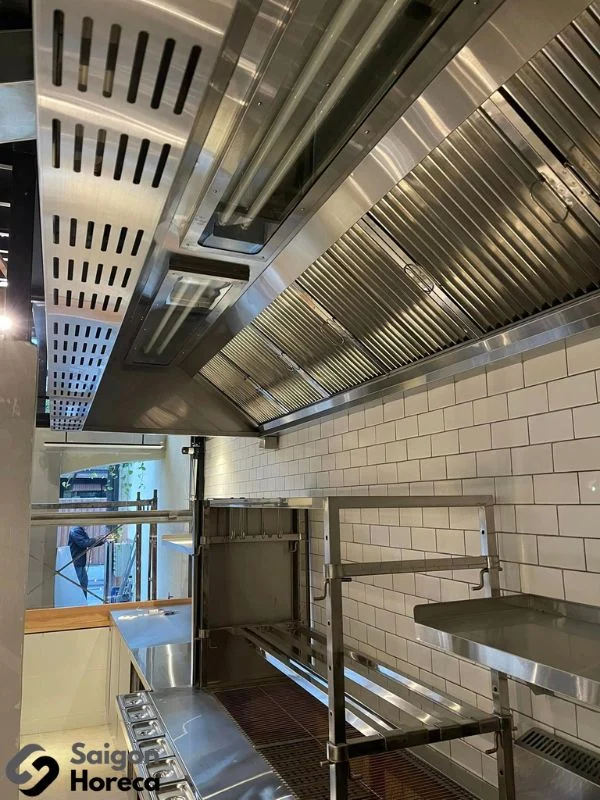 stainless-steel-industrial-kitchen-image-2.jpg