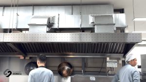たった8つの簡単な方法で冷凍庫を消臭して嫌な臭いをなくすヒント