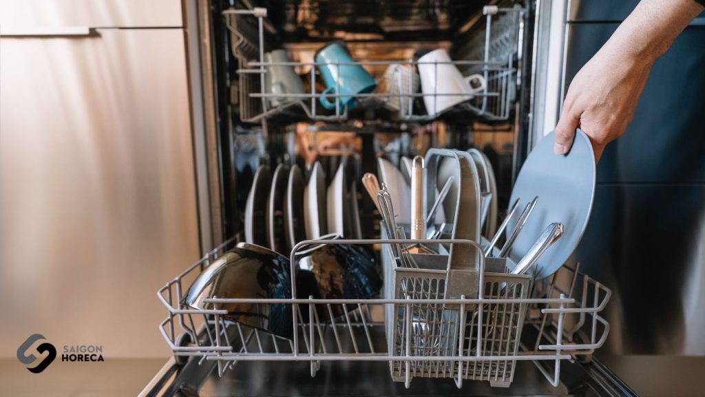 Compare popular industrial dishwashers today