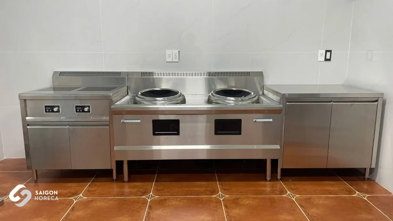 Dãy bếp xào từ đôi và bếp từ phẳng inox công suất lớn cho bếp căng tin Vĩnh Hiệp