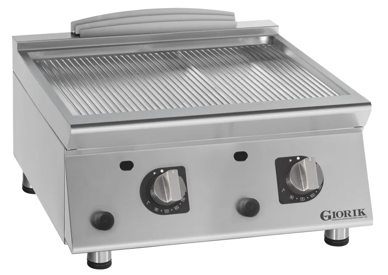 ユニカ 700 ガスフライトップ、カウンタートップフラットフライヤー FRG93TCRX Giorik