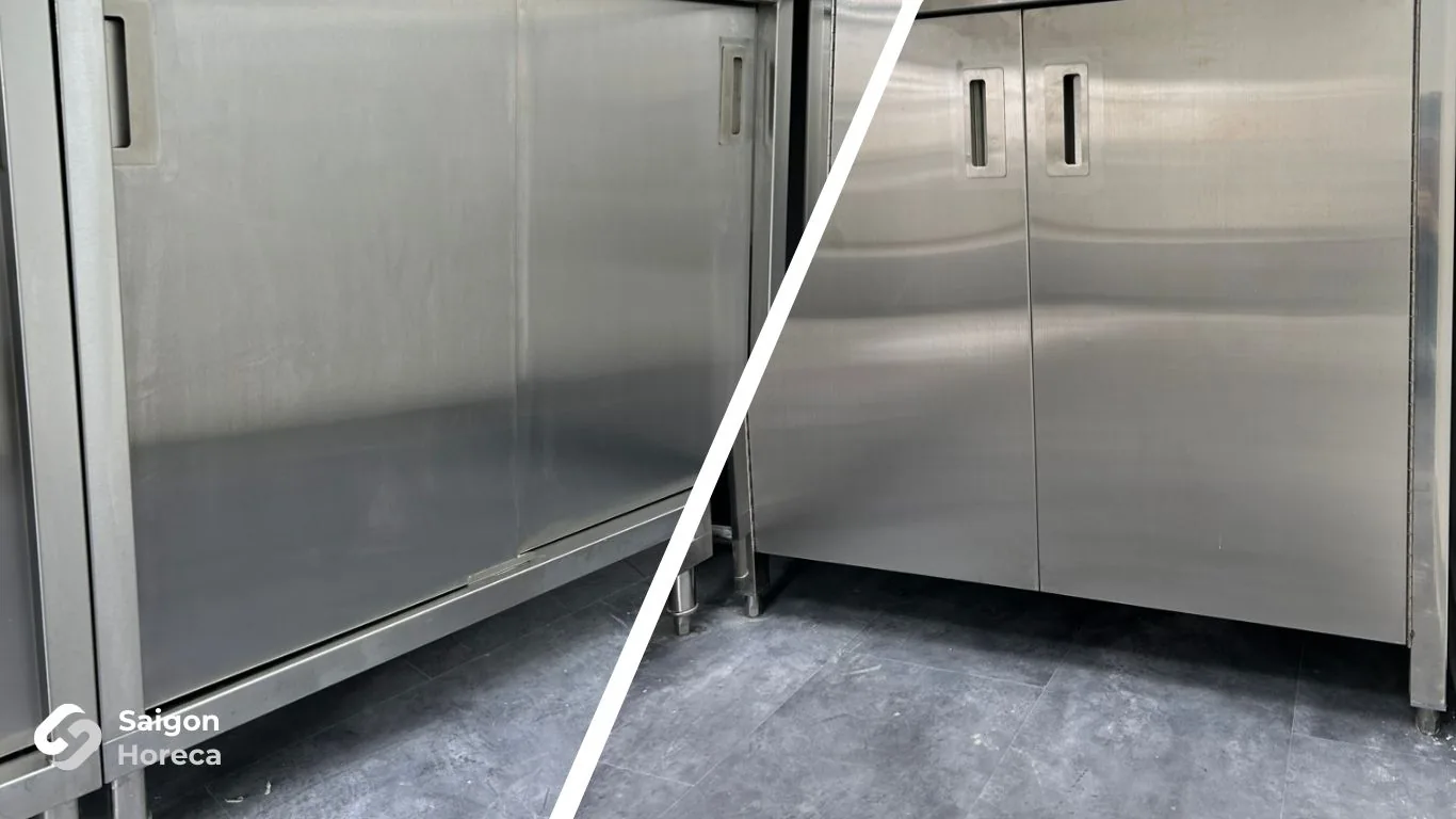 Cận cảnh tủ lưu trữ inox công nghiệp cửa lùa và cửa mở trong bếp căng tin Nichiyo do Saigon Horeca thi công