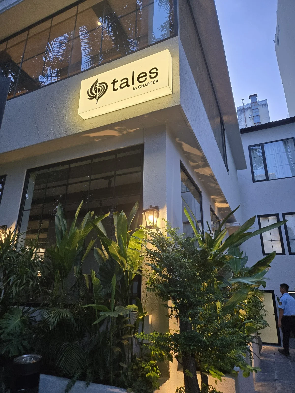 夜のTales by Chapter外観