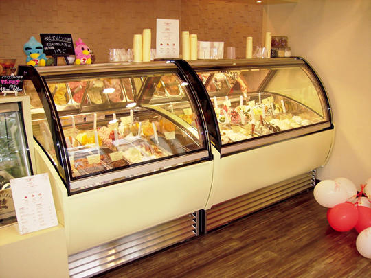 Tủ Kính Trưng Bày Mát & Đông (Showcase) Gelato Display Case Fujimak 000248